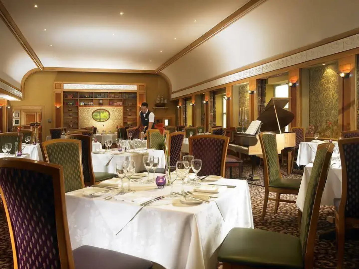 Hotel Westport - Leisure Spa and Conference