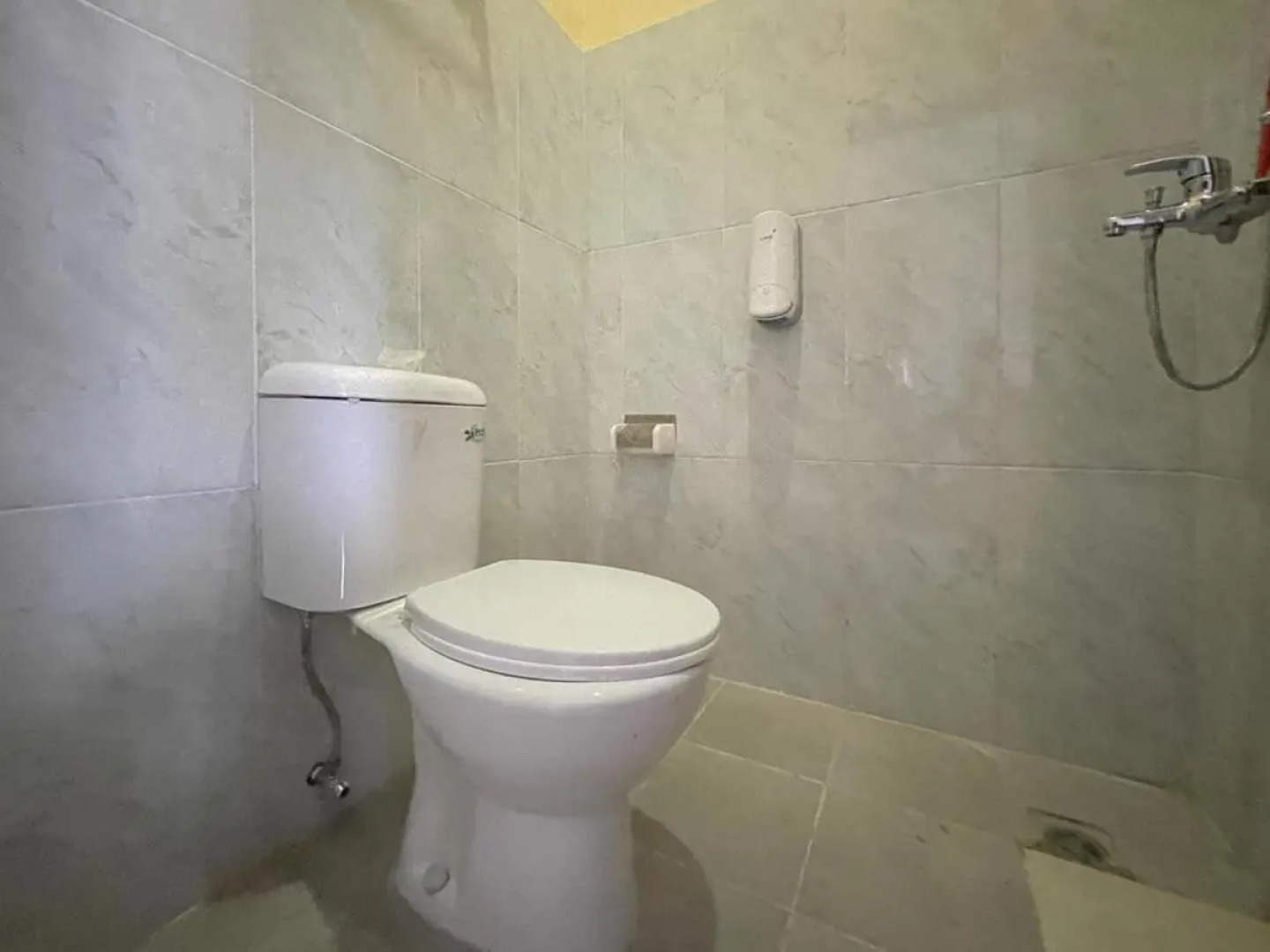 RedDoorz @ Jalan Raya Kuta Lombok Mandalika