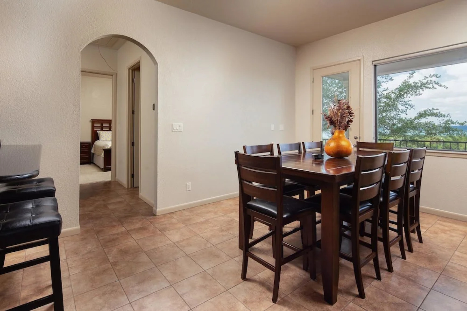 At Canyon Lake CL1233 3 Bedroom Villa by RedAwning