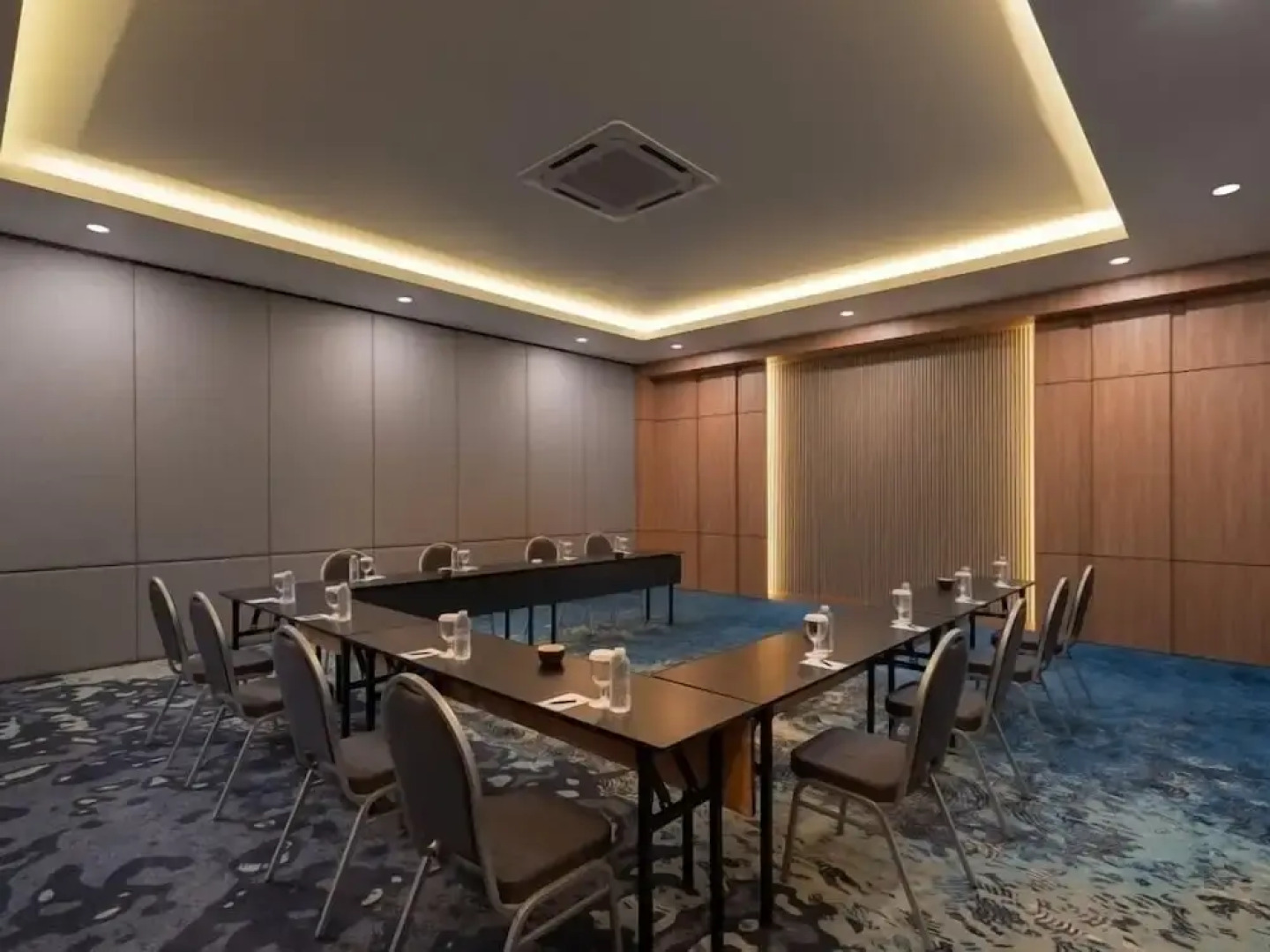 Laska Hotel Resort Ciletuh