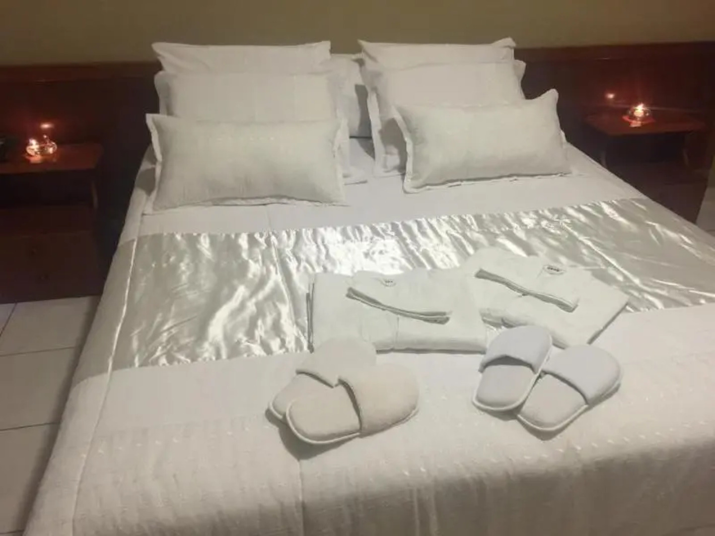 Amarilis Flat Service