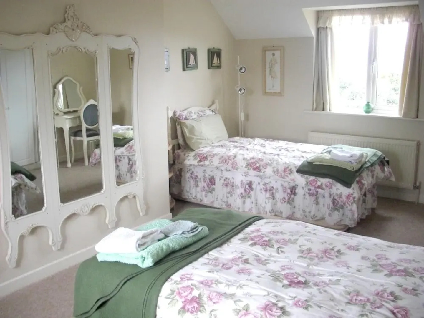 House With 5 Bedrooms in Co. Kerry, With Wonderful sea View, Enclosed