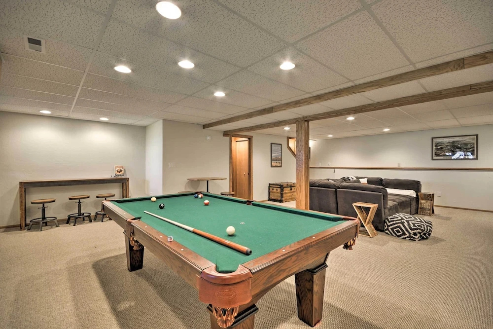 The Front Porch 20-acre Country Home w/ Mtn View