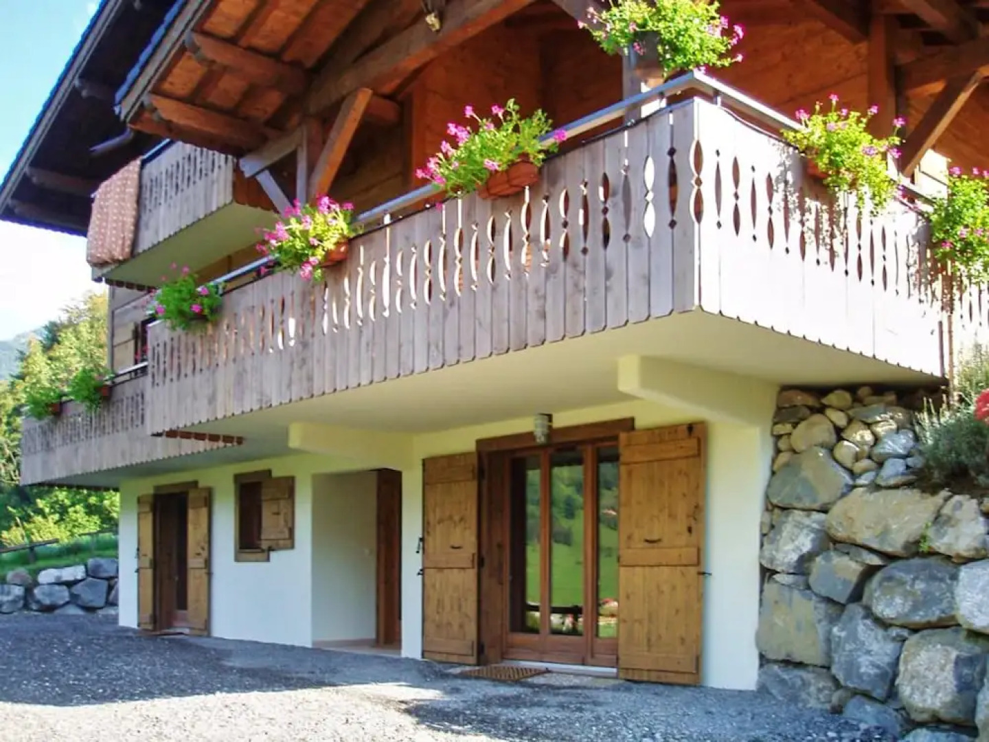 Chalet With 5 Bedrooms in St Jean D'aulps, With Wonderful Mountain Vie