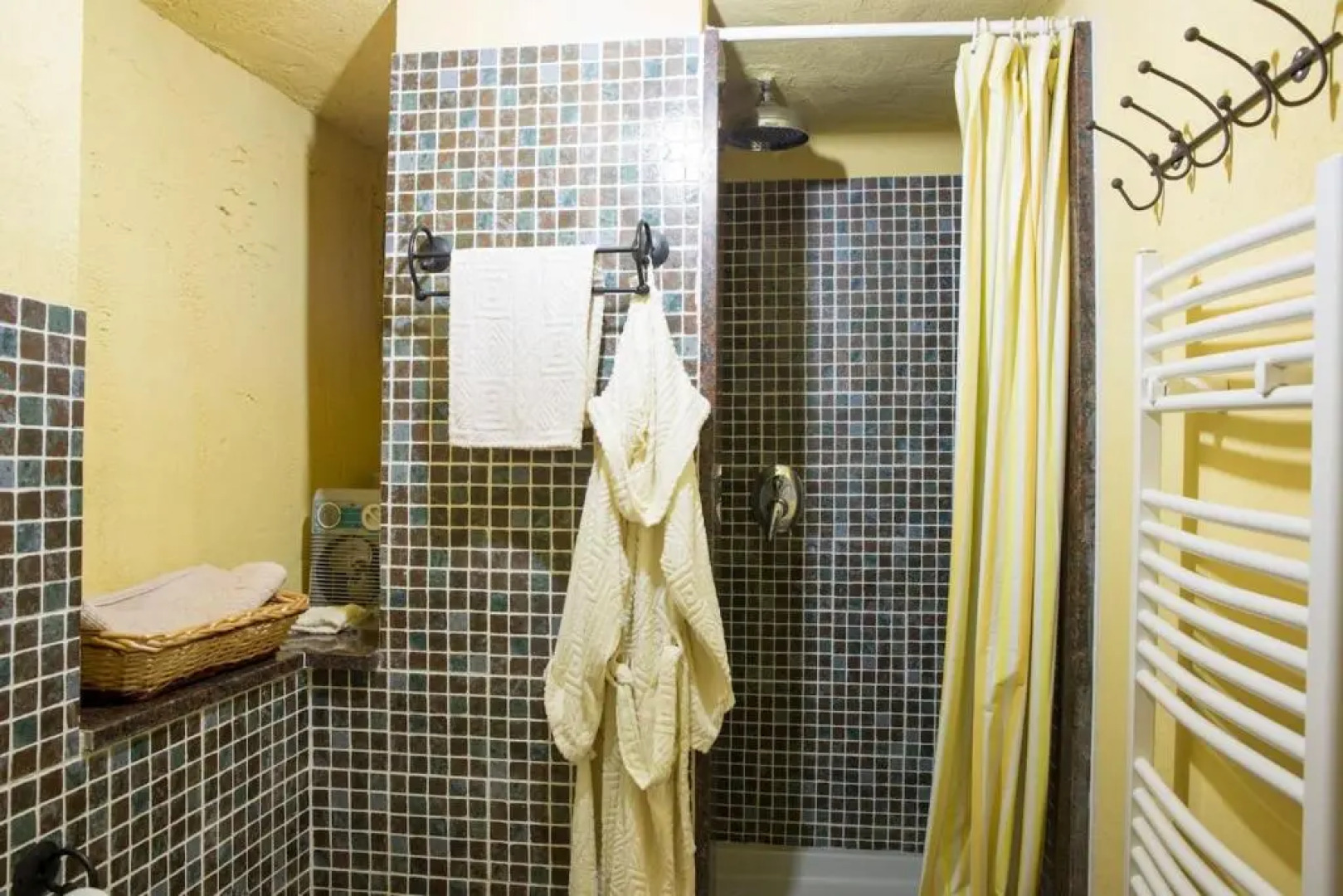 House With 2 Bedrooms in Seui, With Wonderful City View, Balcony and Wifi