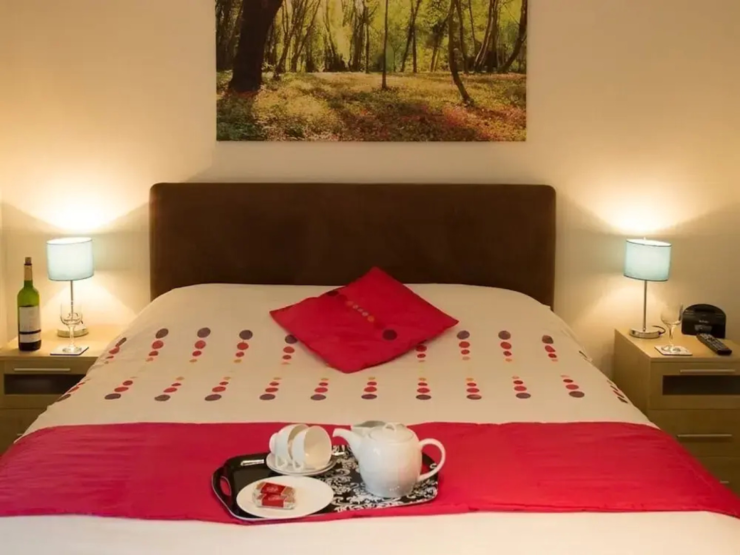 Treetops Cottages & Spa