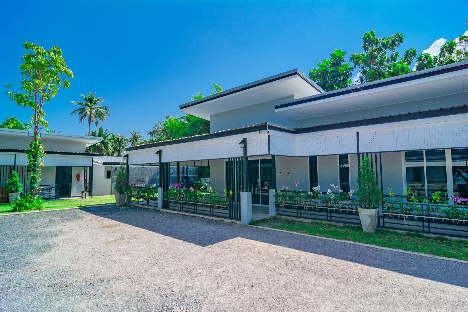 Runya Poolvilla by OYO Rooms