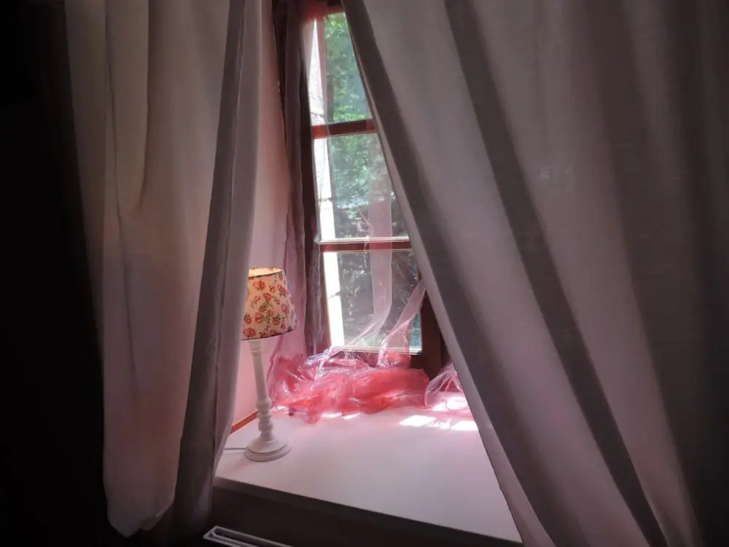 La chaumière et sa Roulotte