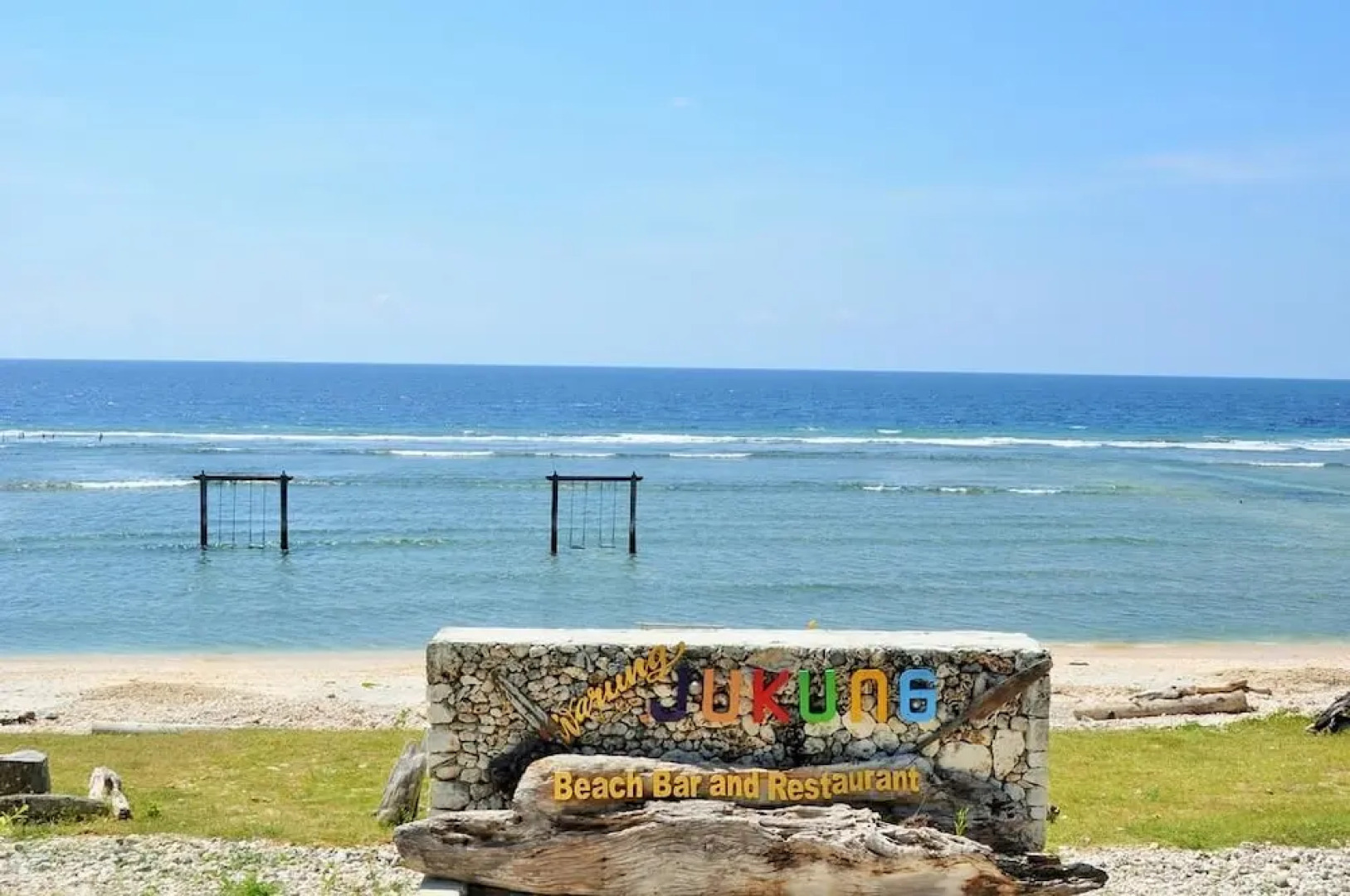 Jukung Cottage Beach Bar And Restaurant