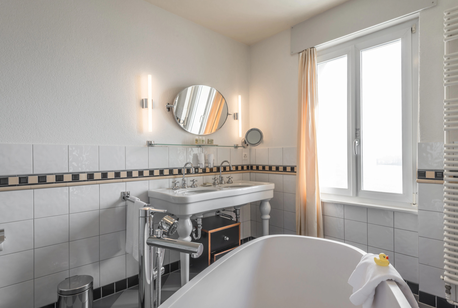 Art Deco Hotel Montana