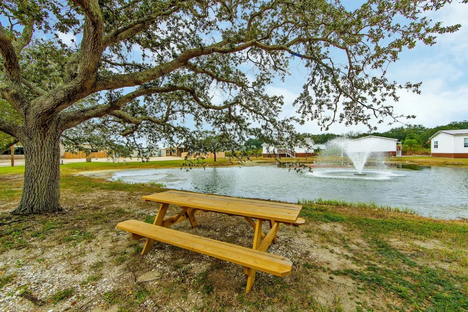 Southern Breeze Lodge