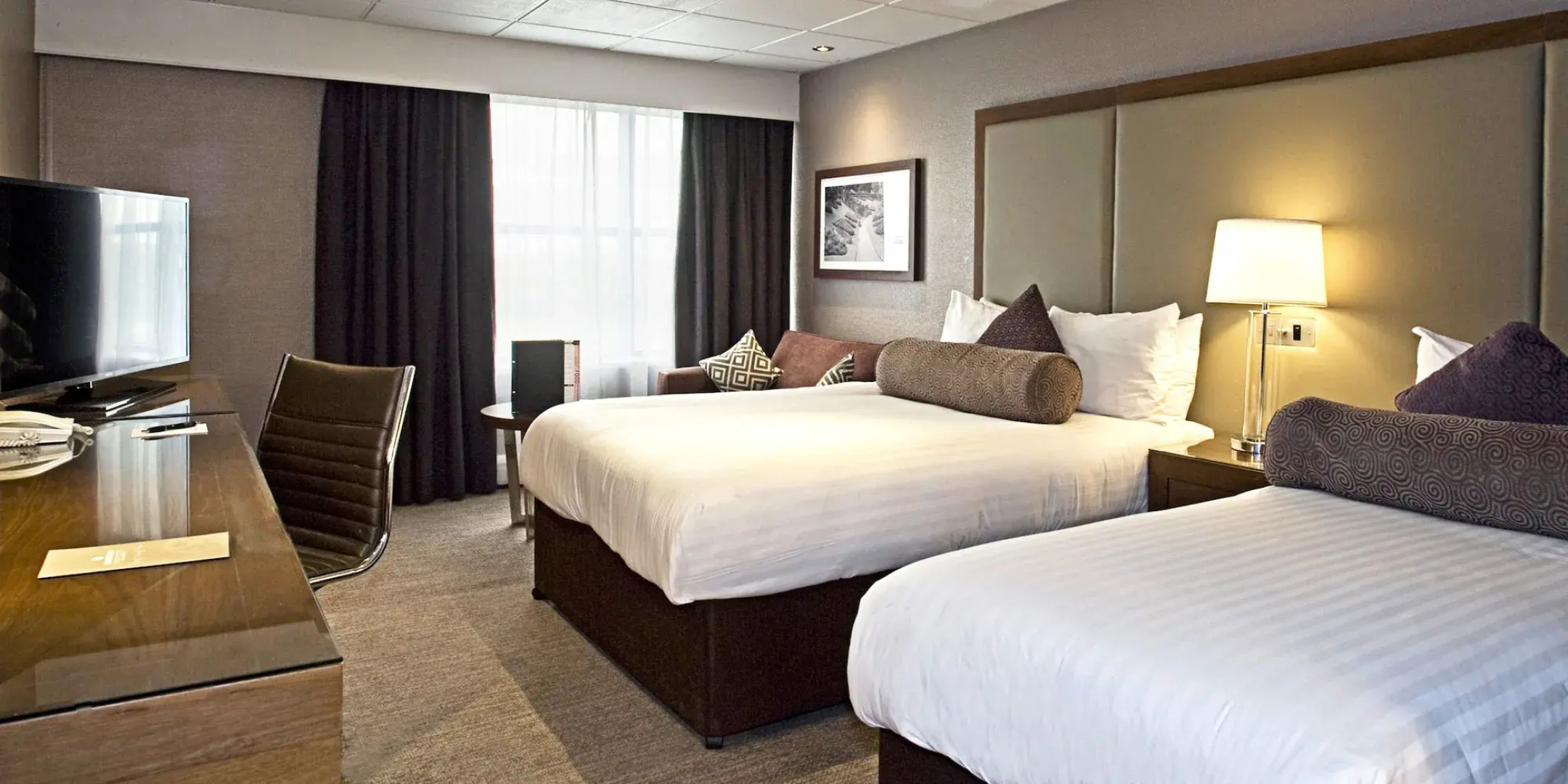 Sandman Signature London Gatwick Hotel