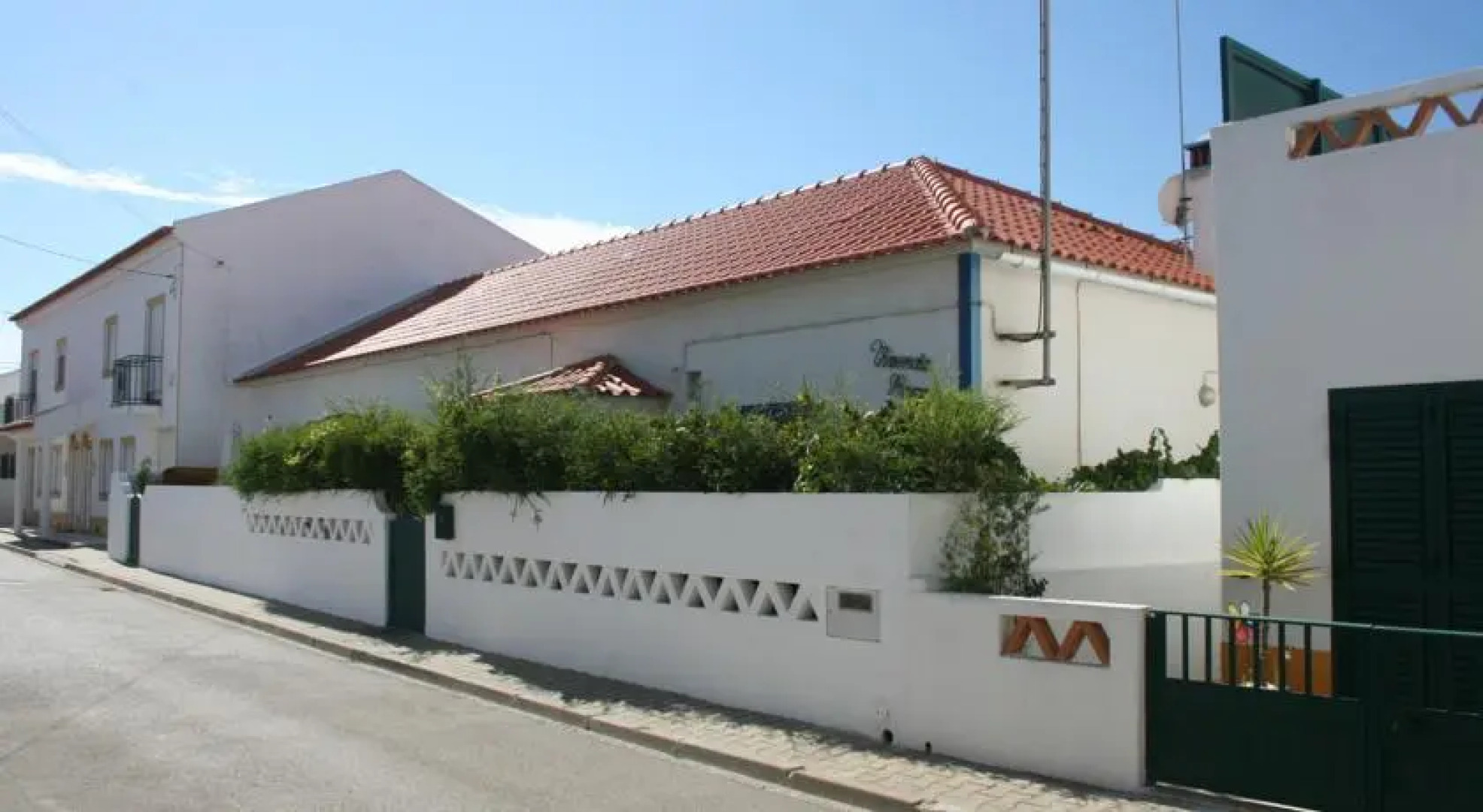 Logan Home Almograve