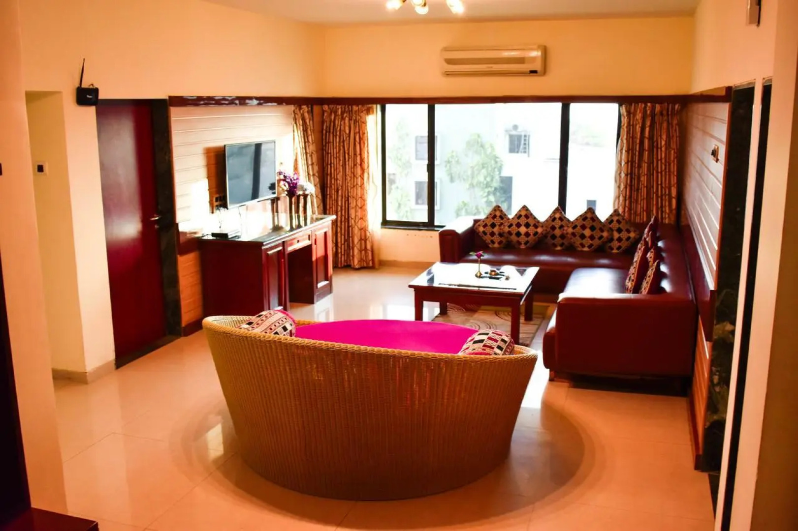 Camel Valley Resort & Spa