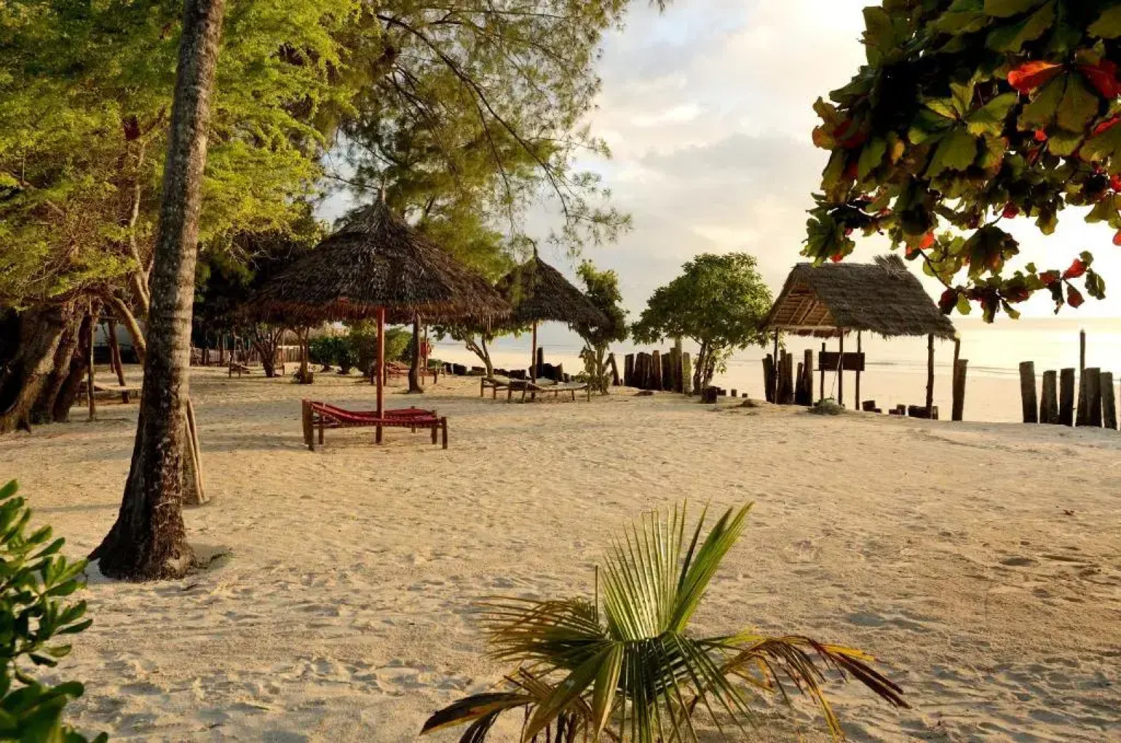 Kaure Sand Beach Lodge