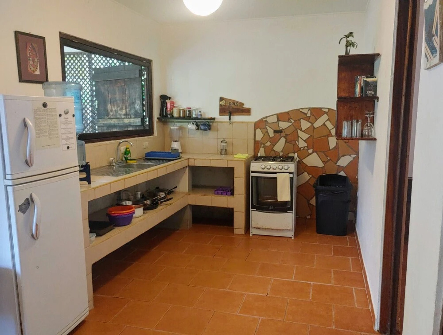 Colibri Surf House & Flats