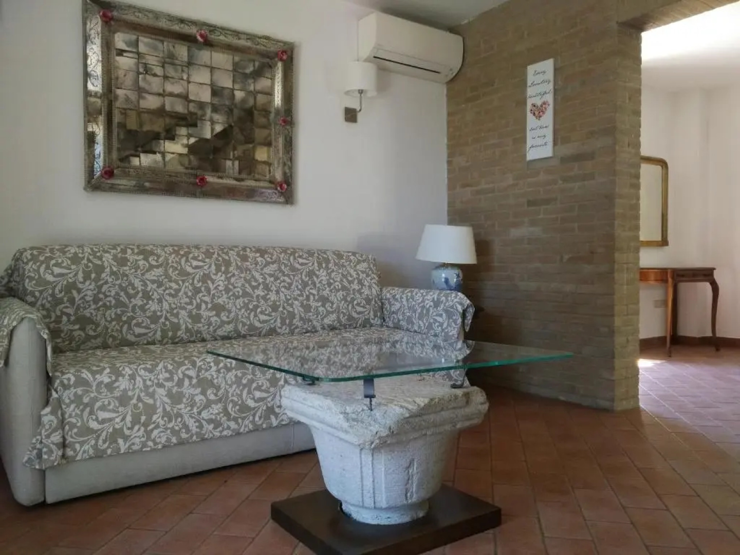 Villetta sui colli nelle Marche