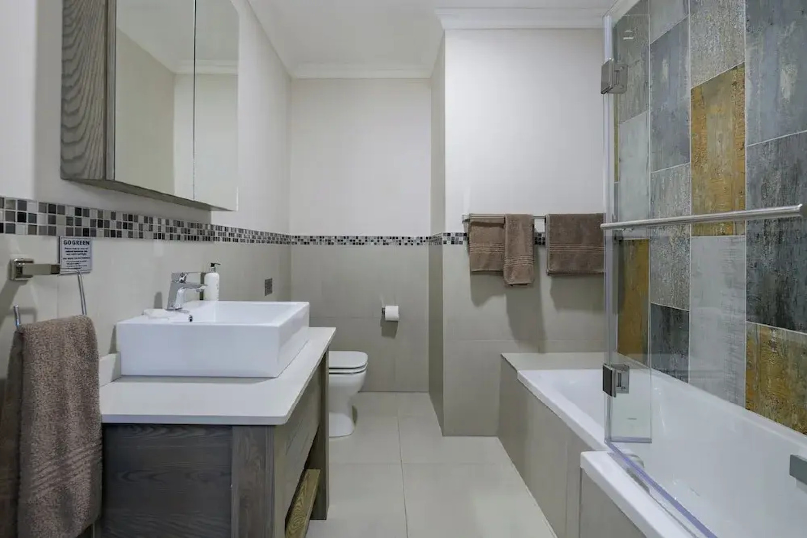 Cayley Mountain Resort