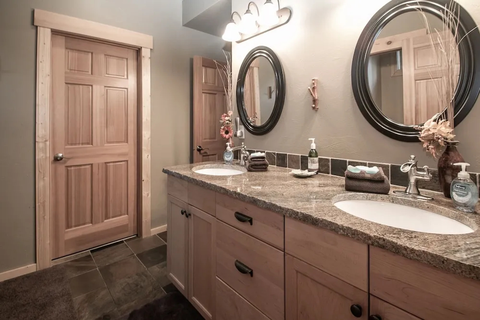 Meadow Wood Lodge in Shugart Flats