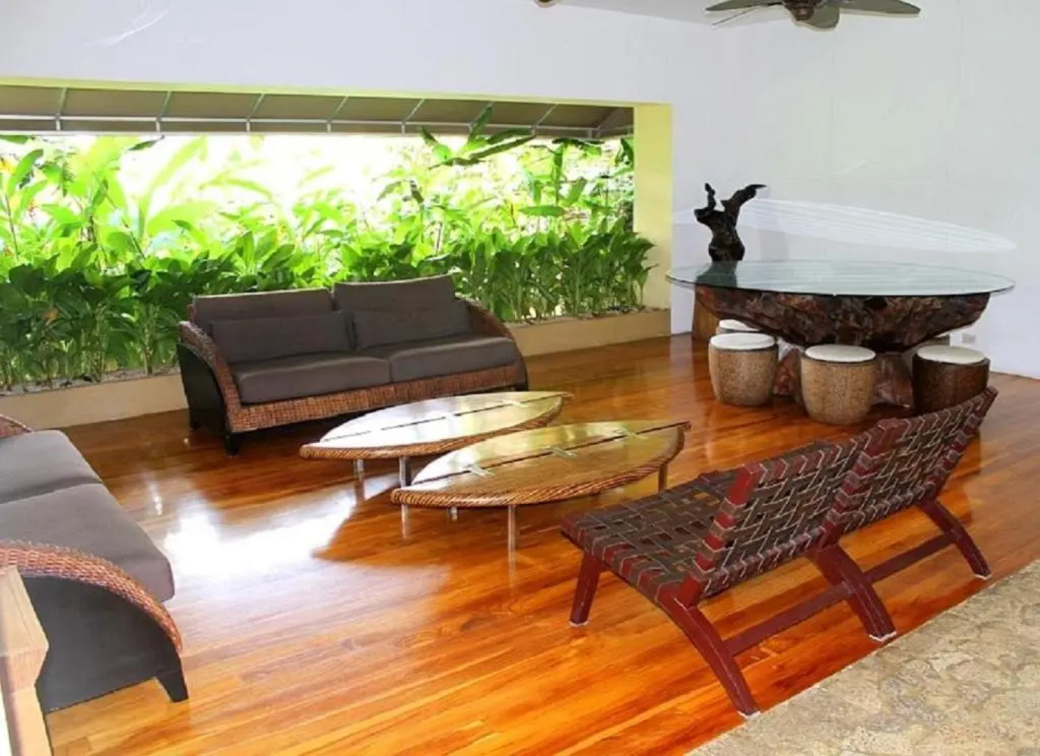 Acqua Residences 503