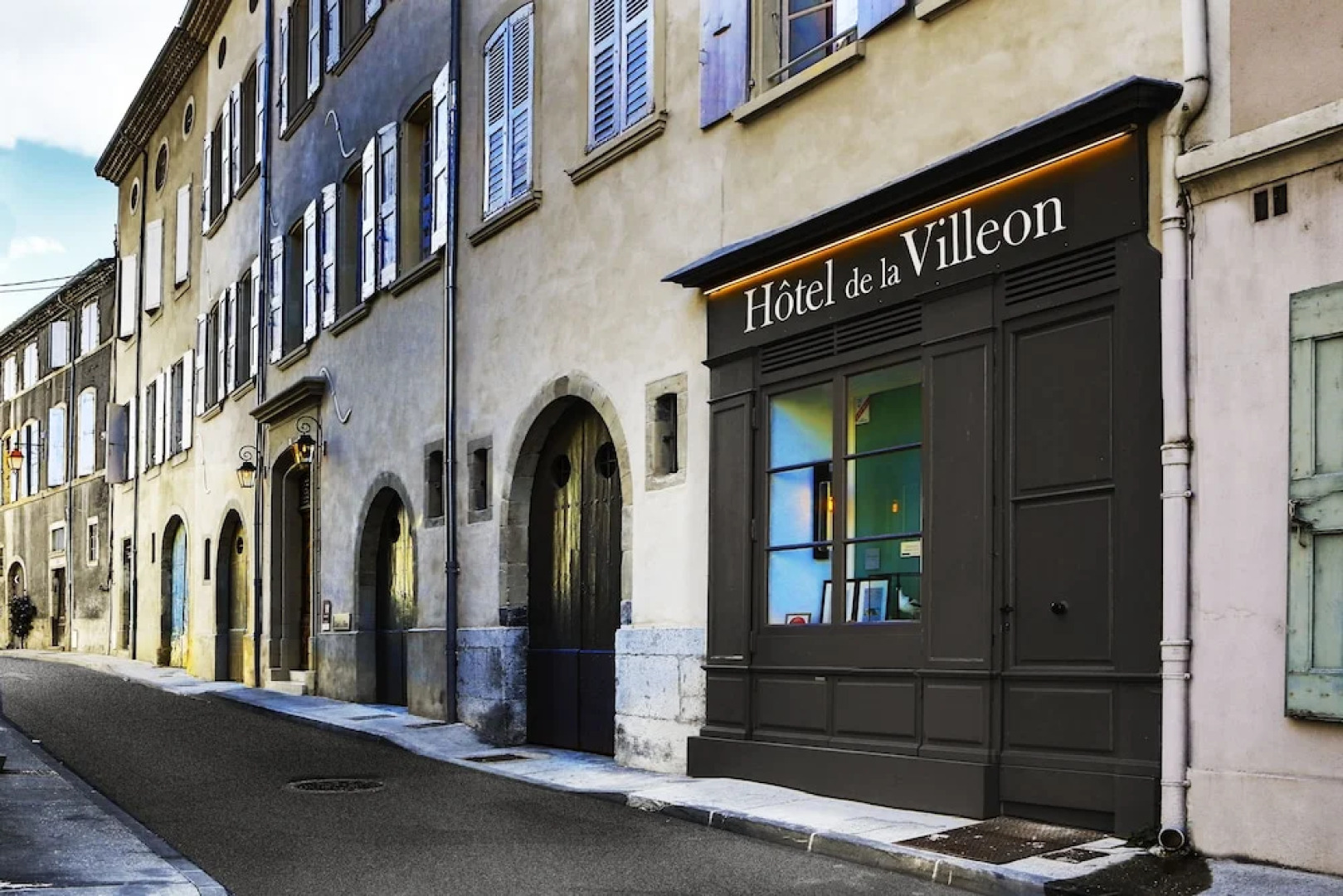 Hôtel de la Villeon - Hôtel 4**** - Bar - Jardins avec vues sur les vignobles - 50mns au sud de Lyon, en Ardèche