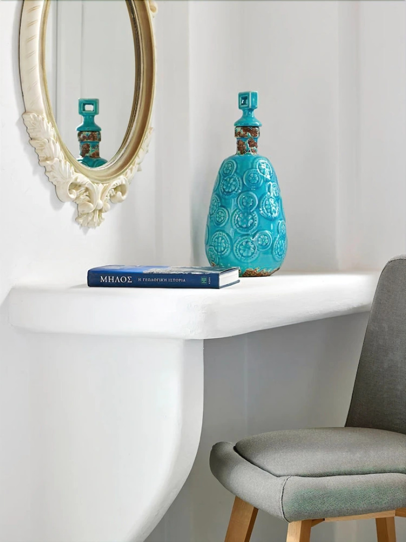 Lithos Luxury Rooms - Adults Only