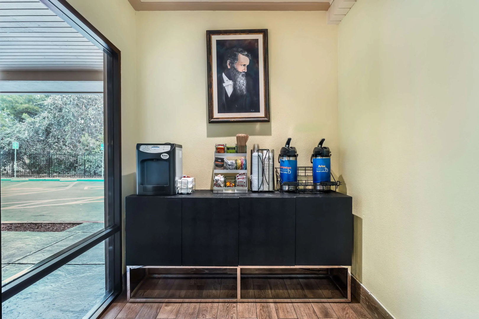 Best Western John Muir Inn