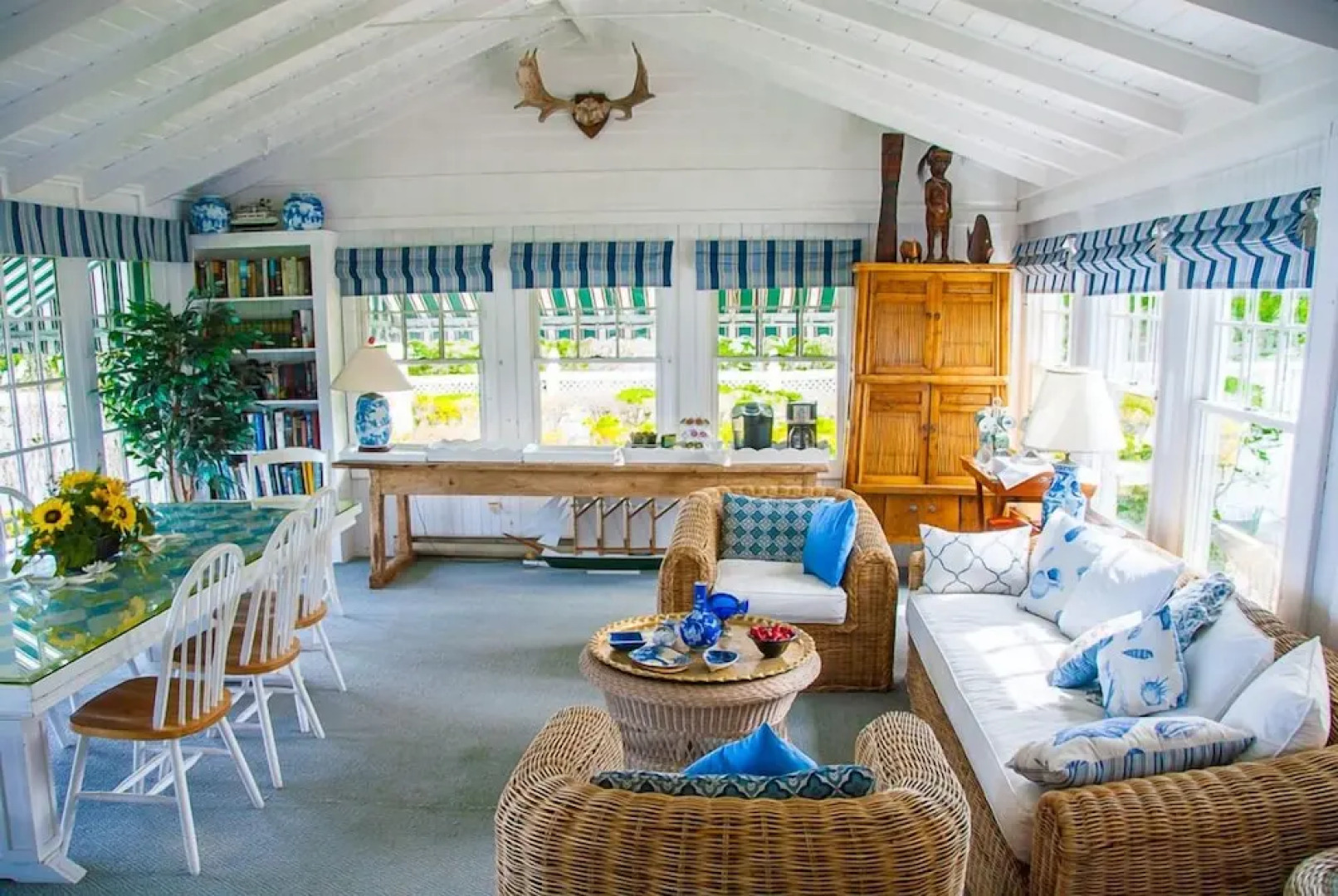 Harbor Knoll Bed & Breakfast