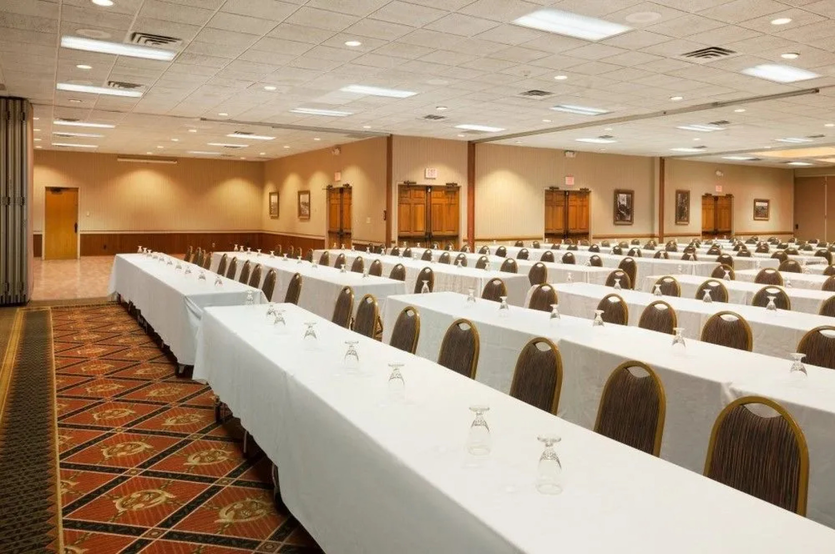 Ramada Williamsburg and Wasserbahn Waterpark