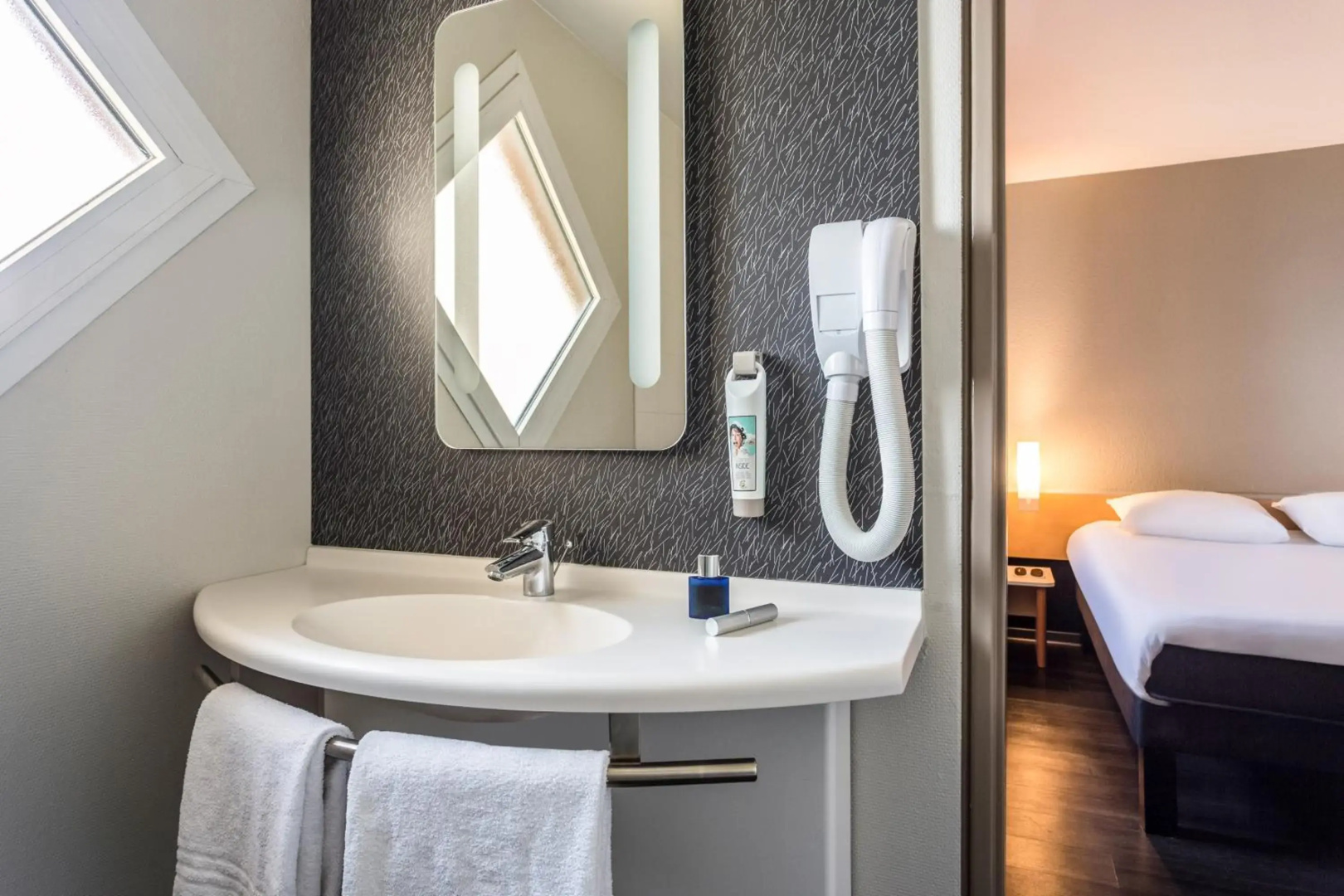 ibis Thonon Centre Hotel