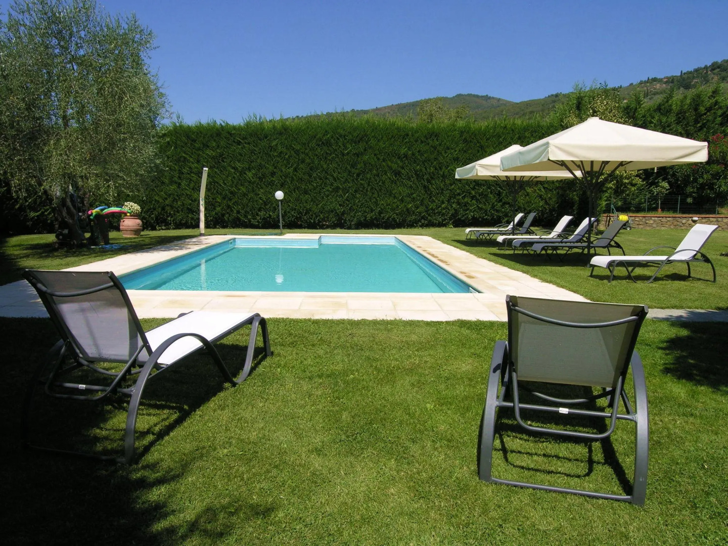 Villa in Tuscany With Private Pool & Views
