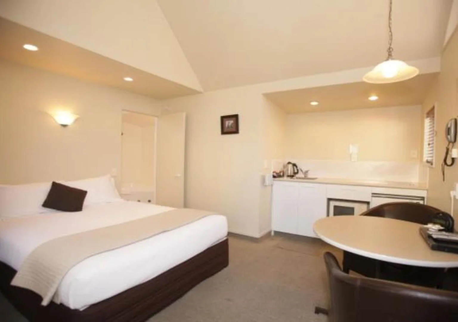 Kings Gate Motel