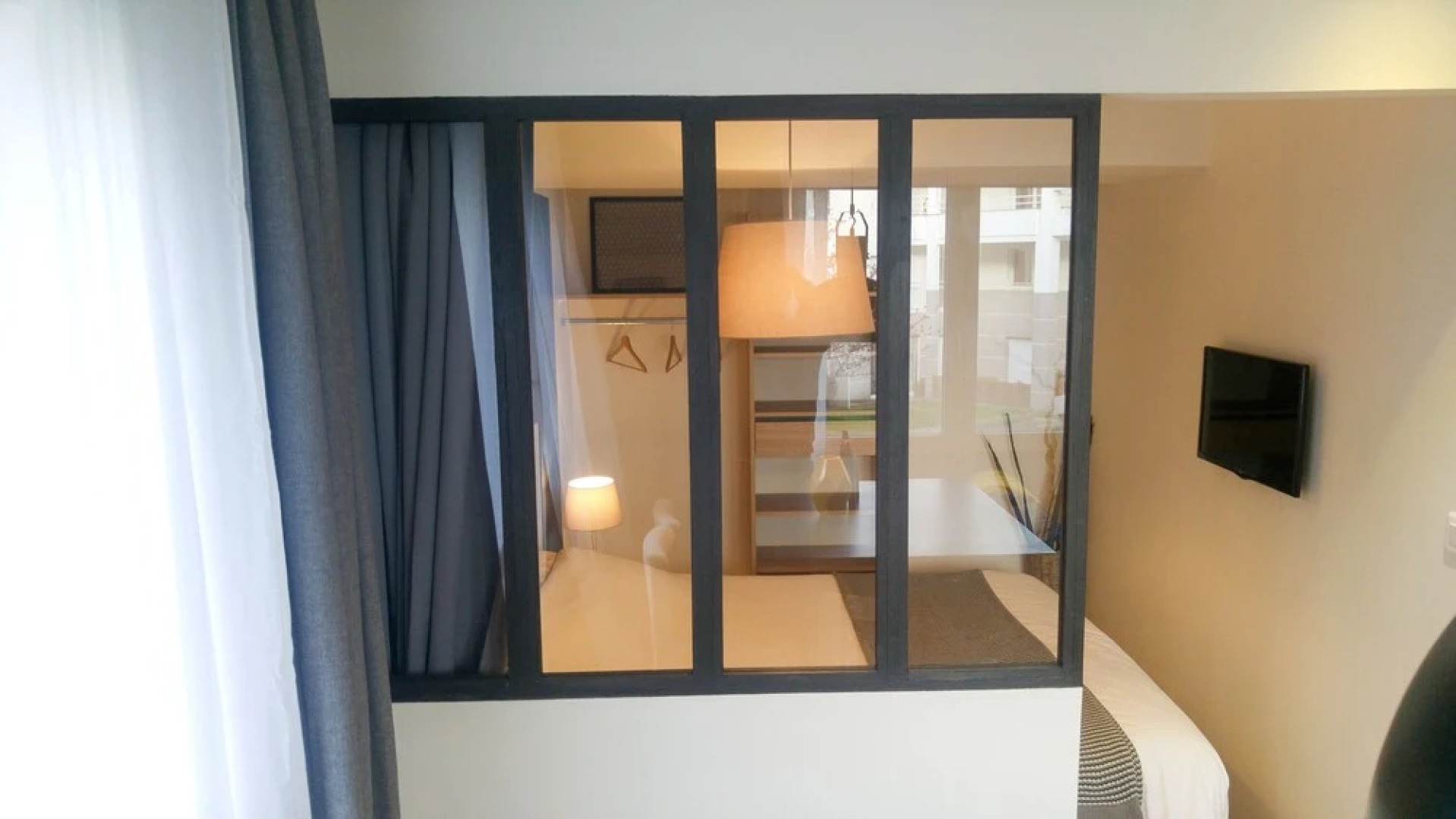 Unsejouranantes - Le Magellan