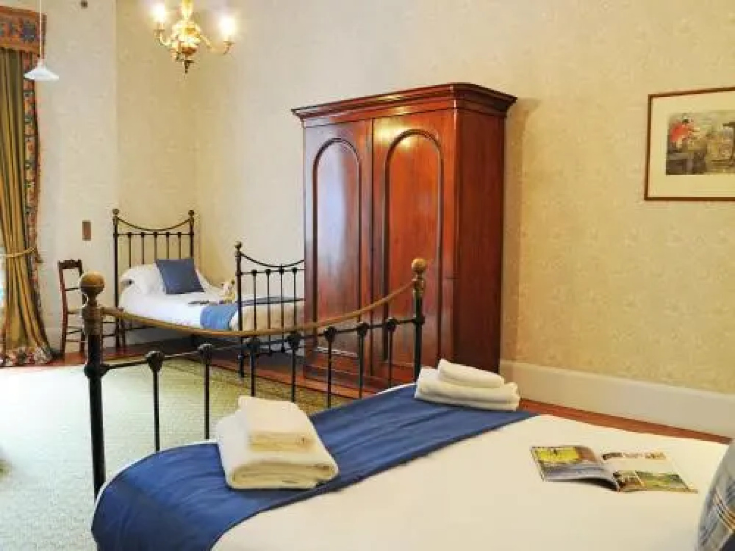 Apartment The Billiard Room