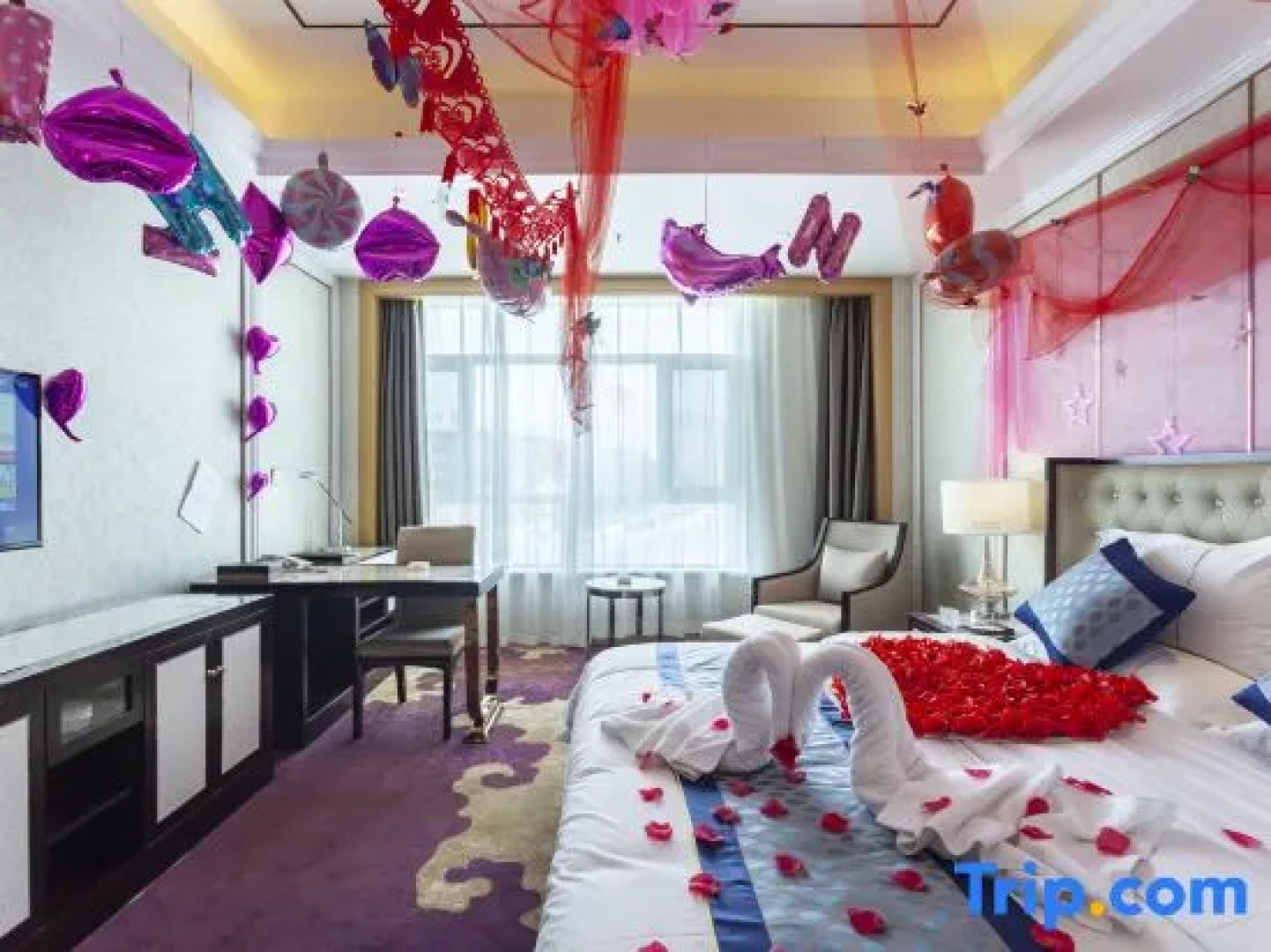 24K International Hotel