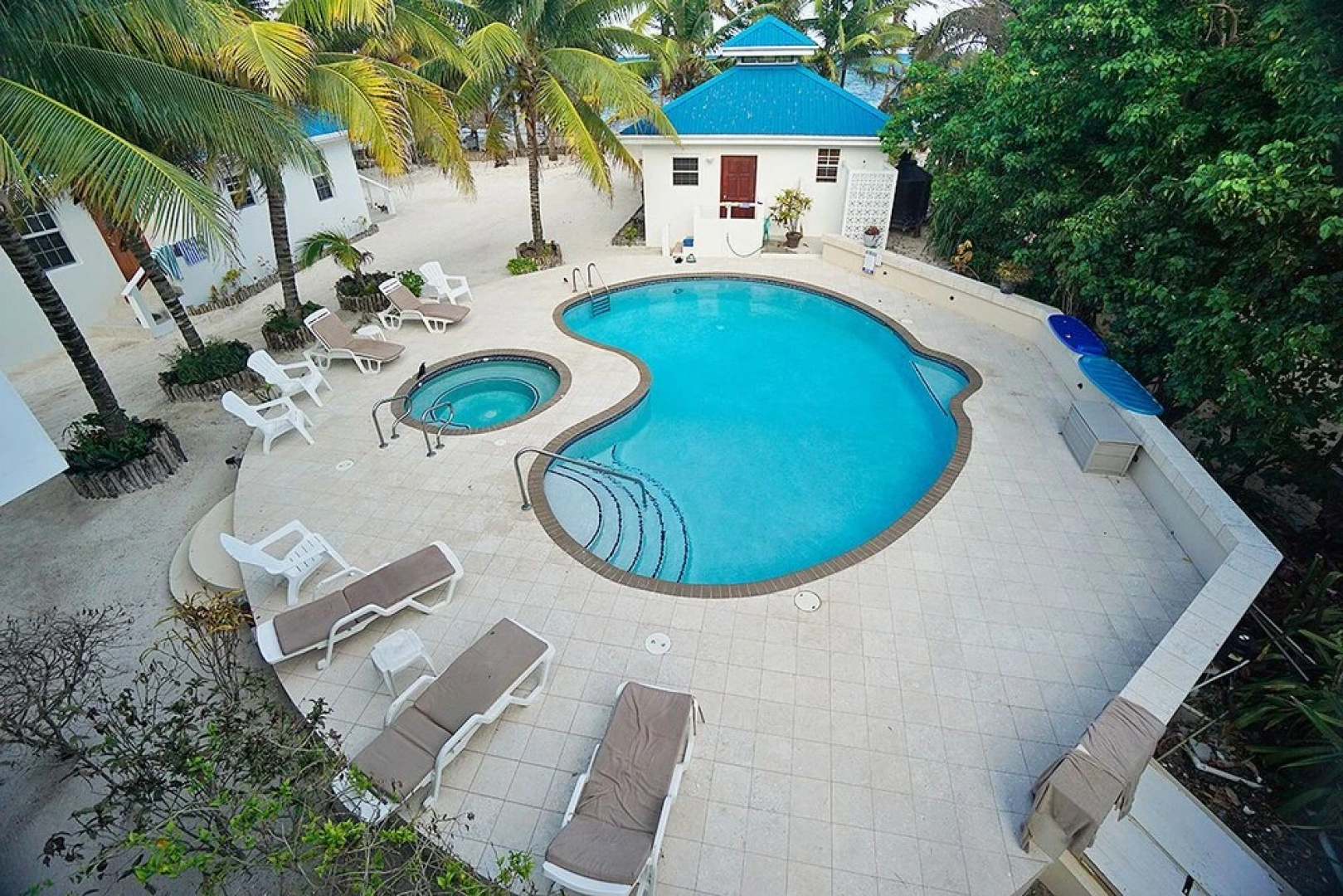 Cocotal Inn and Cabanas