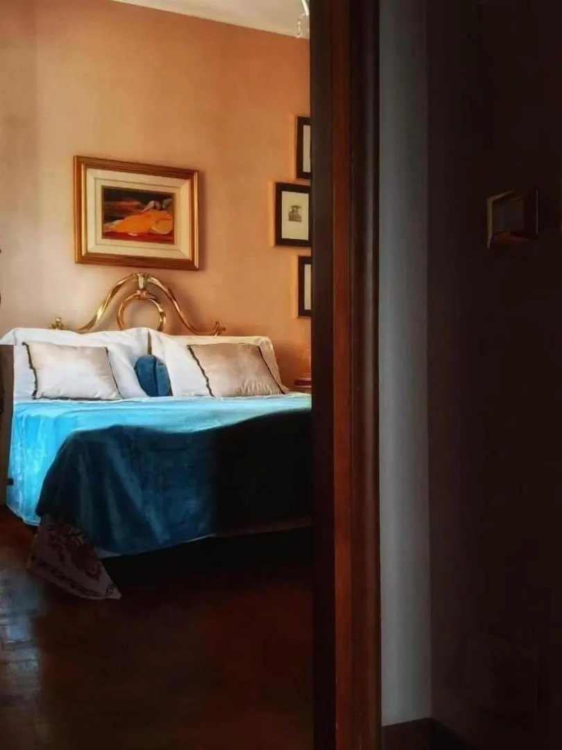Villa Marisa bed breakfast and books
