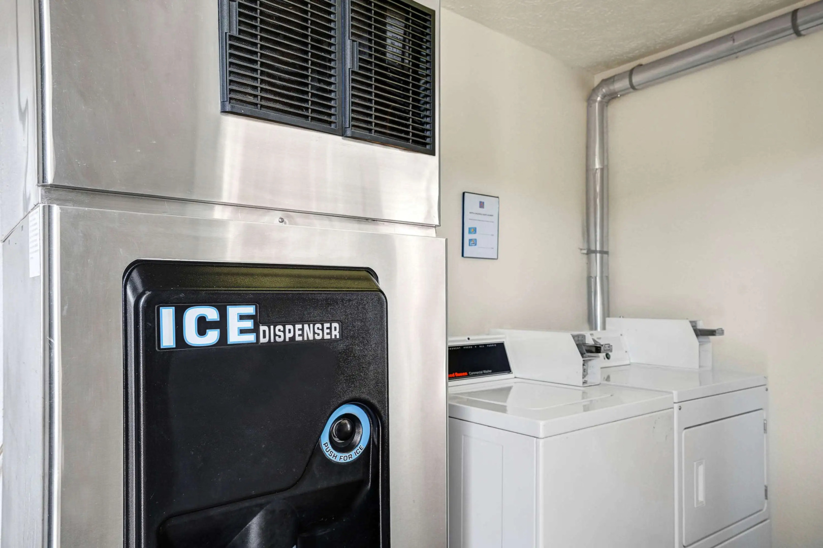 Motel 6 Hillsville, VA