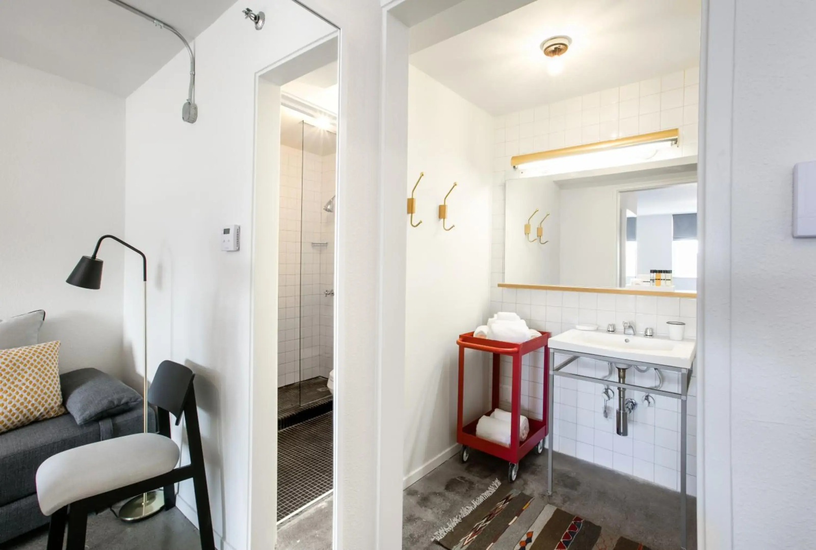 Trumbull and Porter Hotel