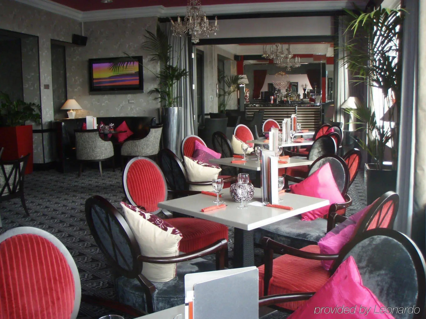 The Cumberland Hotel - OCEANA COLLECTION