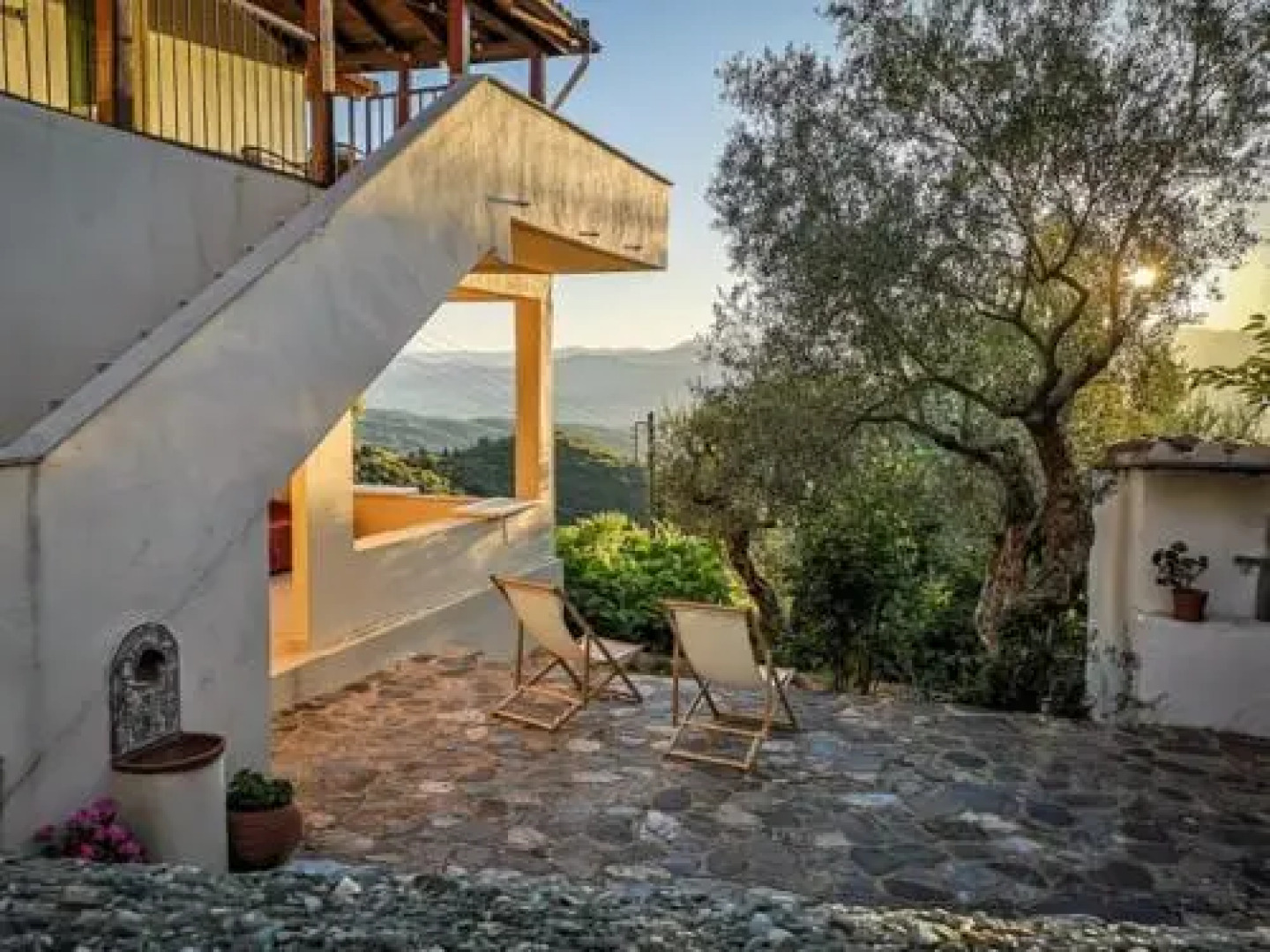 Mistra Estates Villa The Vine