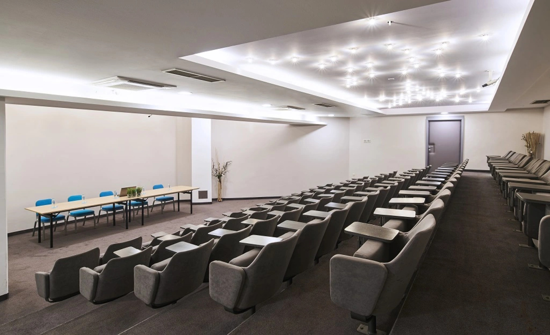 Hotel Feral – Все включено Light