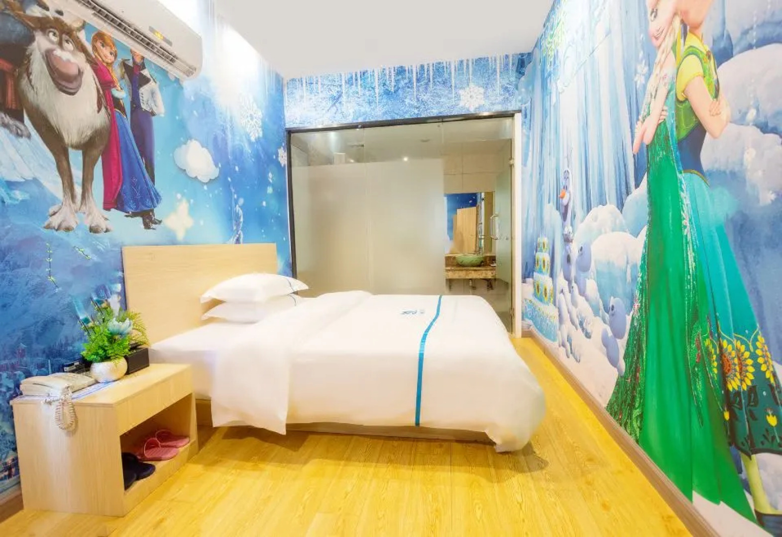 Baihe Hotel (Yangxi West Lake Branch)