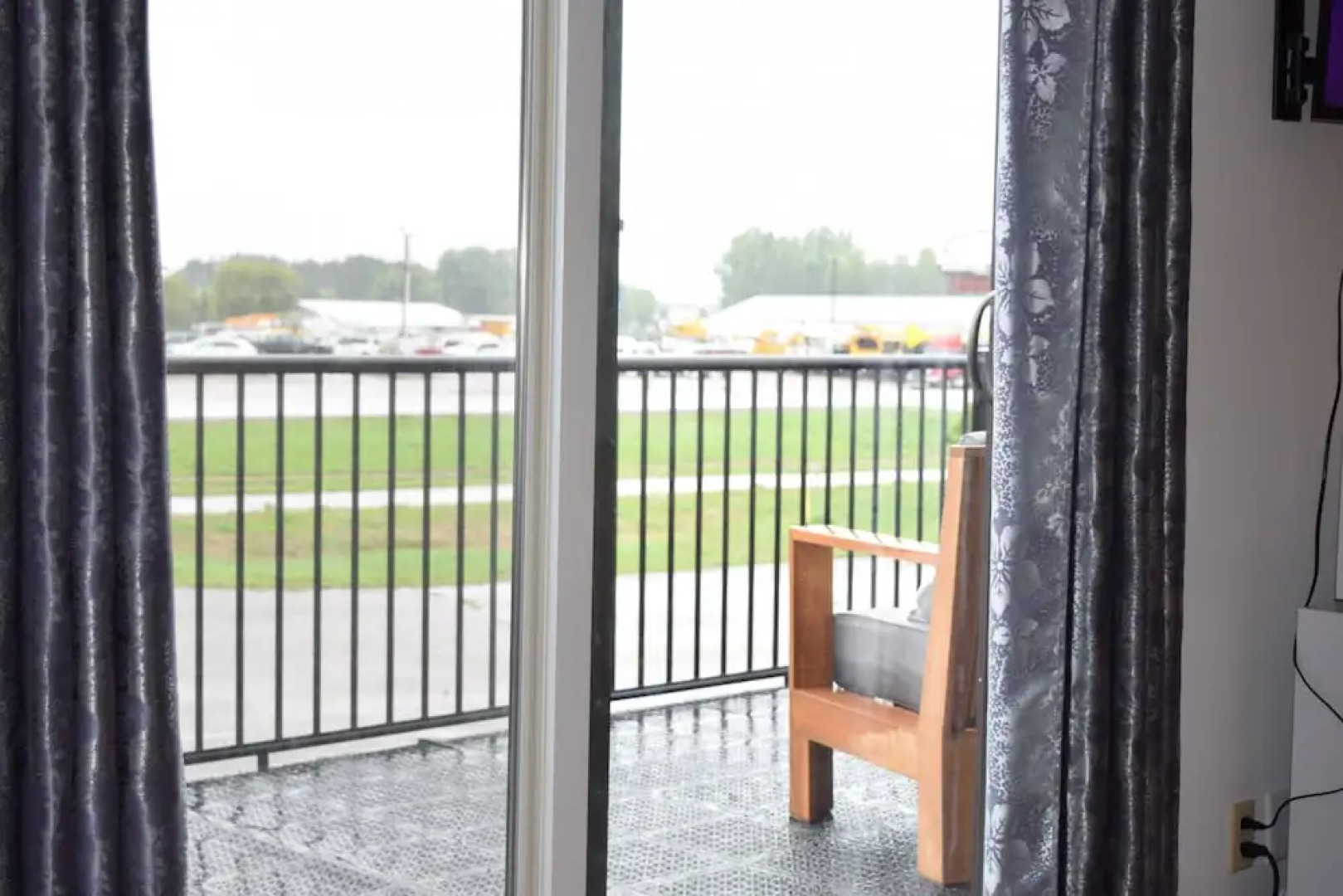 The Otter Supper Club & Lodge