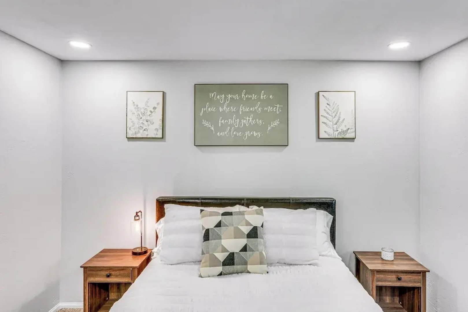 1 Mi to Lake: Crestline Cabin w/ Deck + Gas Grill!