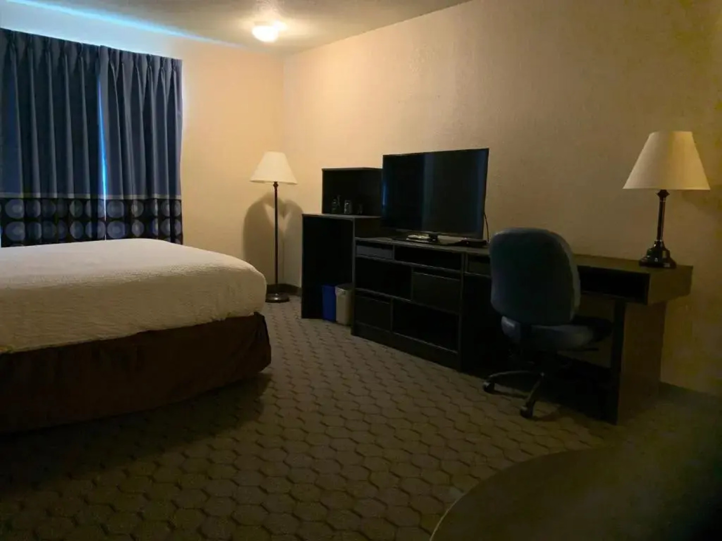 Super 8 Swan River MB