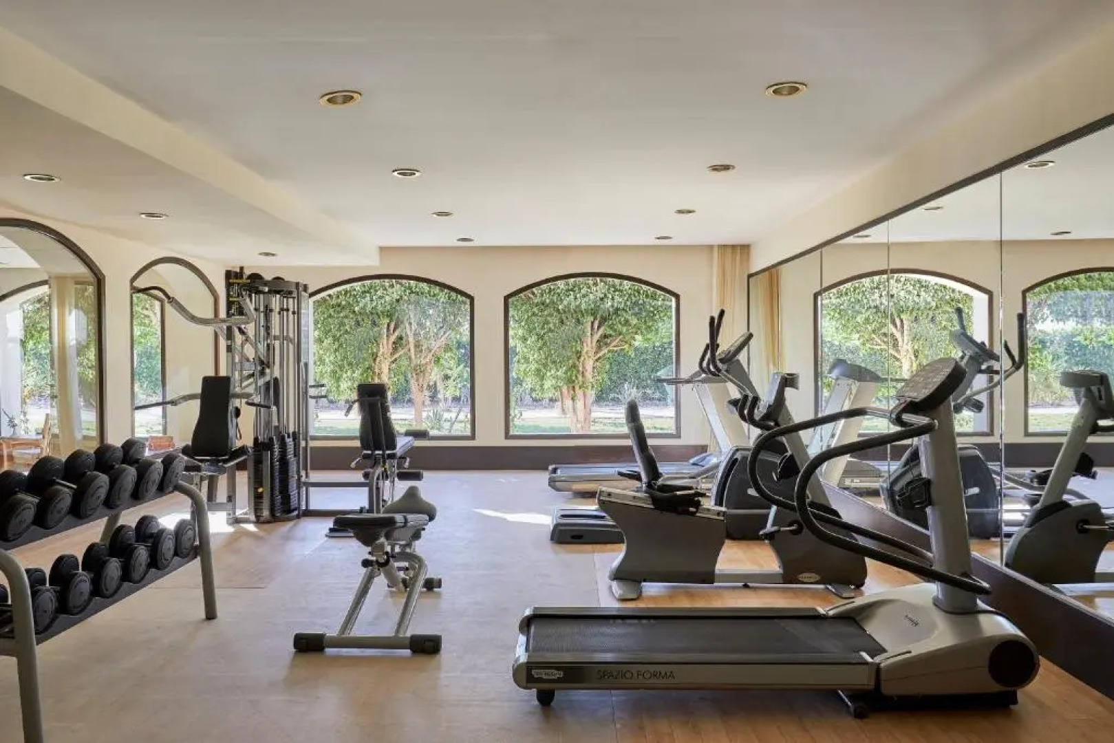 JAZ Oriental, Almaza Bay