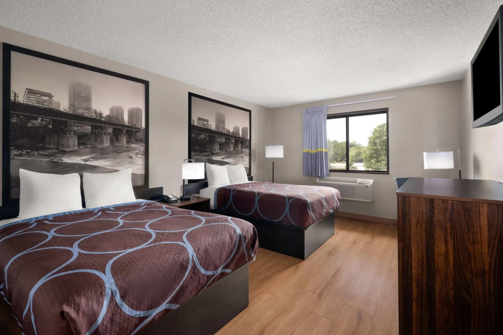 Super 8 By Wyndham Farmville