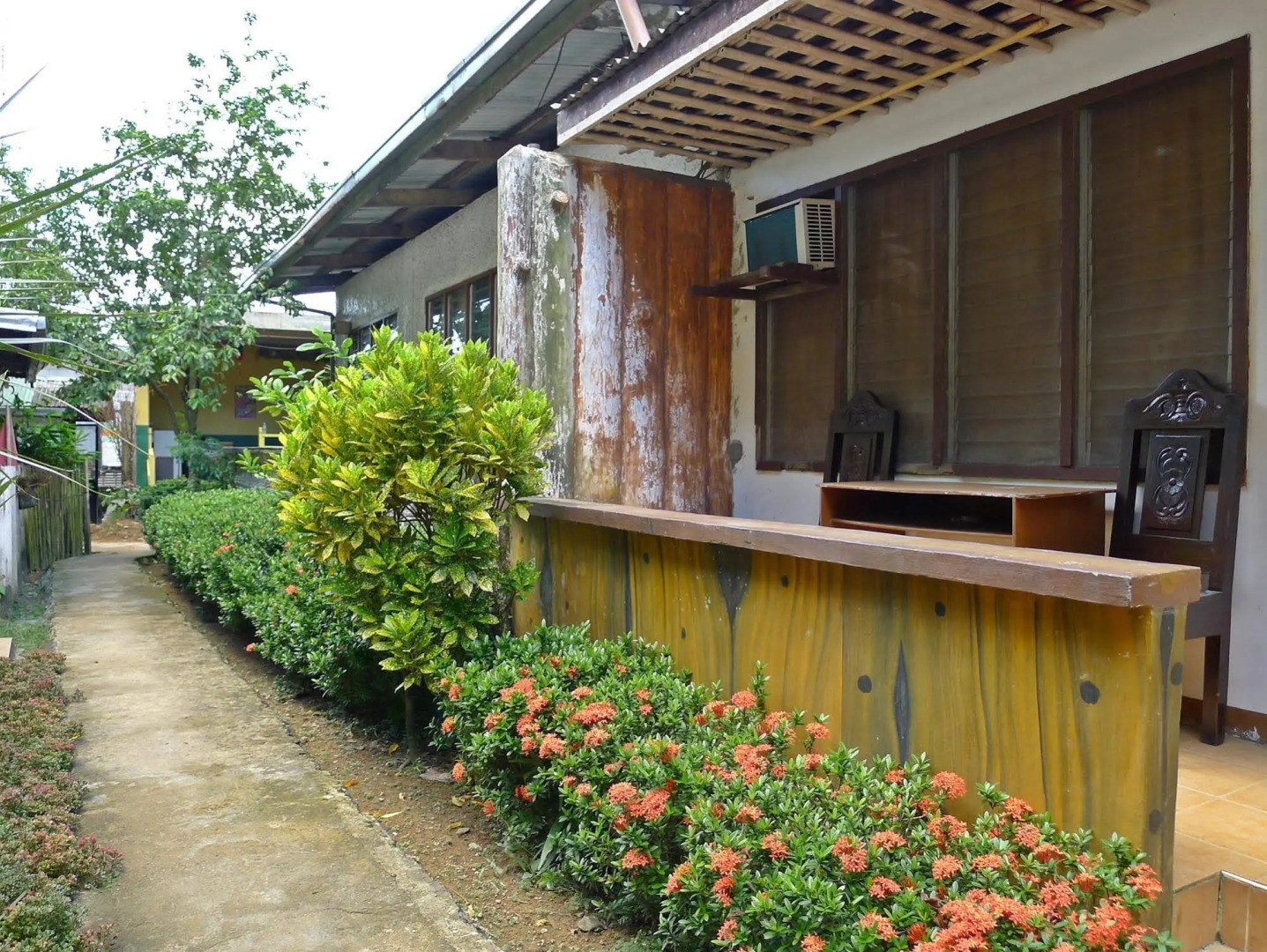 Lualhati Cottage