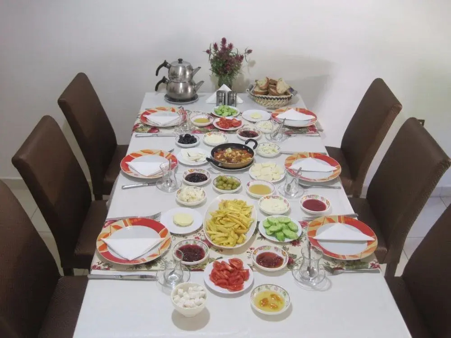 Abant Dort Mevsim Konagi